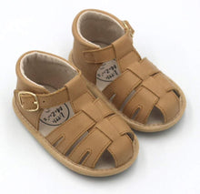 Load image into Gallery viewer, Wax Leather Enclosed Toe Sandals <br> Brown