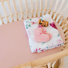 Load image into Gallery viewer, Bassinet Sheet/Change Pad Cover <br> Lullaby Pink