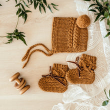 Load image into Gallery viewer, Merino Wool Bonnet & Booties Set <br> Bronze