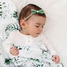 Load image into Gallery viewer, Velvet Petite Bow <br> Olive Green