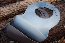 Load image into Gallery viewer, Silicone Bibs