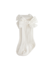 Load image into Gallery viewer, Chloe Luxe Knit Socks With Bows - White