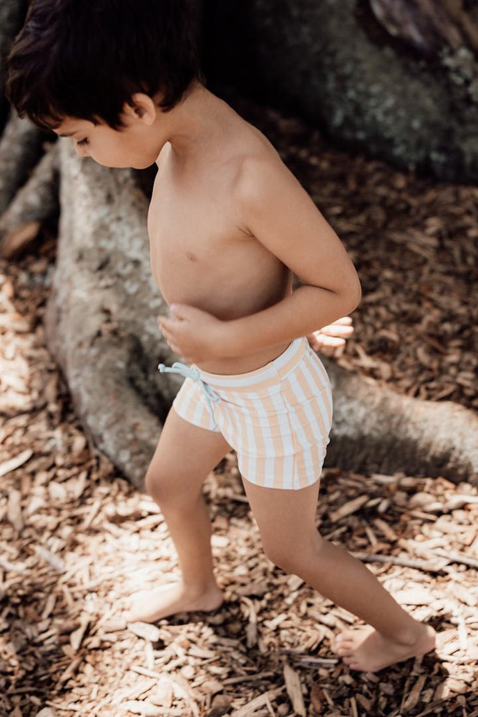 Euro Short <br> Gold Stripe