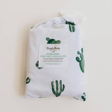 Load image into Gallery viewer, Bassinet Sheet/Change Pad Cover &lt;br&gt; Cactus
