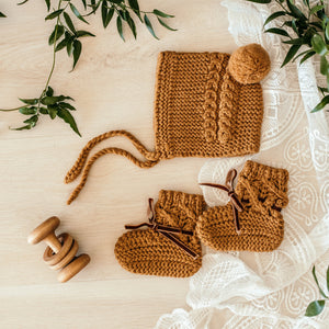 Merino Wool Bonnet & Booties Set <br> Bronze