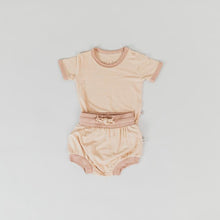 Load image into Gallery viewer, Short sleeve onesie&lt;br&gt; Wheat Sirocco
